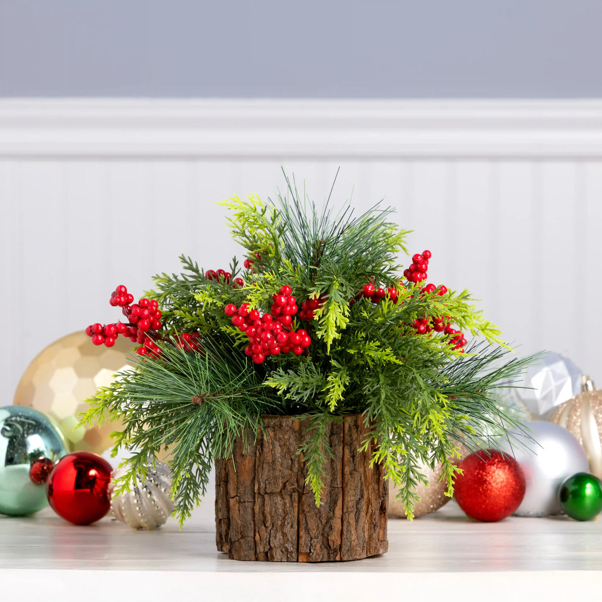 11 in. Christmas Classic Centerpiece