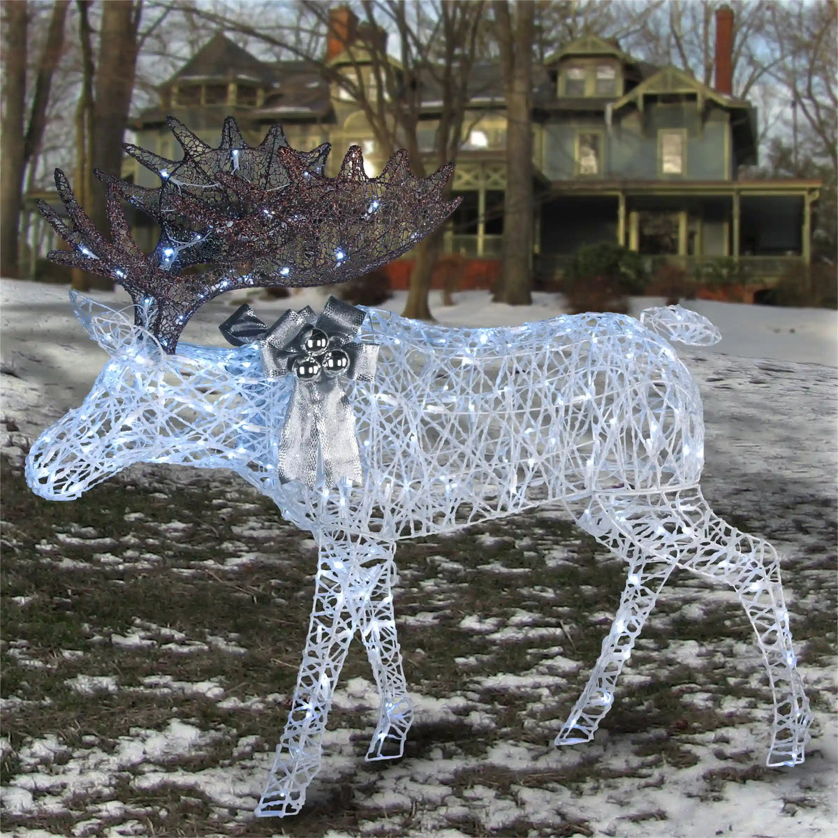 50 in. Pre-lit Moose Decoration, Plug-In