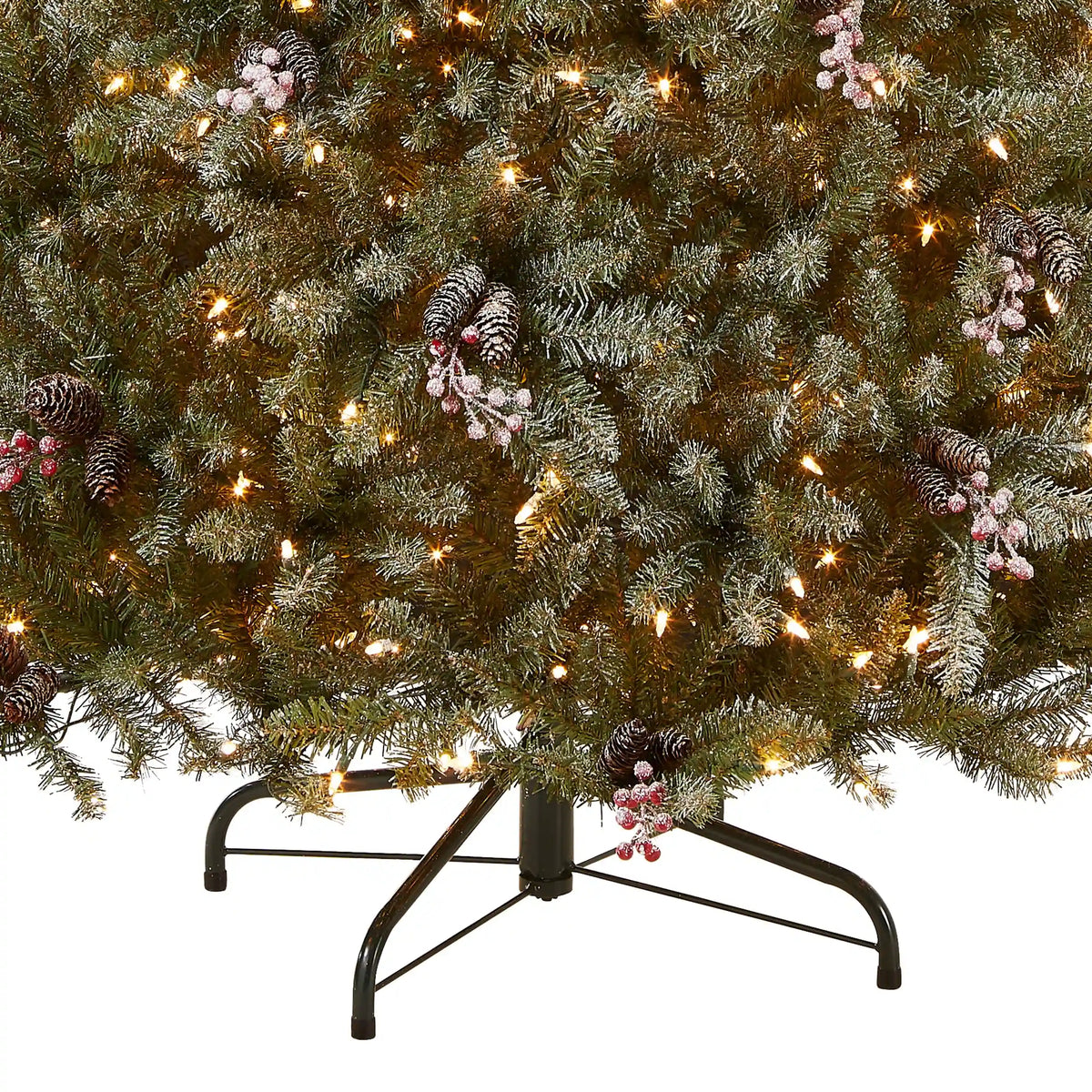 7 ft. Pre-Lit Dunhill Fir Tree with 700 Clear Lights, Plug-In