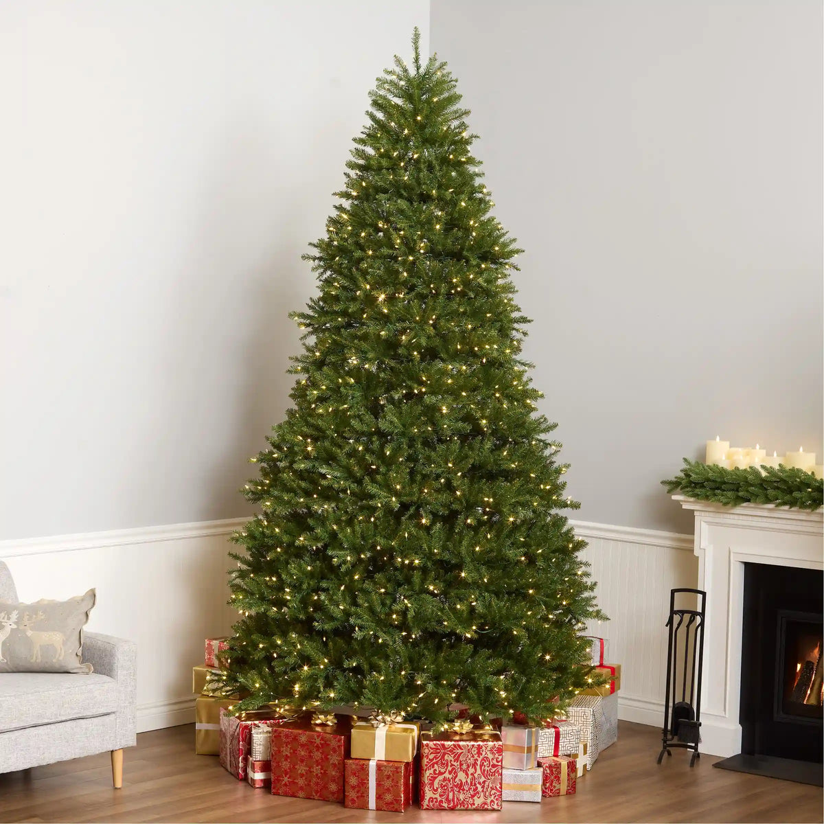 10 ft. Pre-Lit Dunhill Fir Tree with Dual Color LED Lights