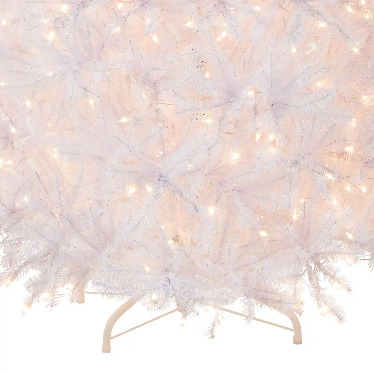 6.5 ft. Pre-Lit Dunhill Fir White Tree with Clear Lights, Plug-In