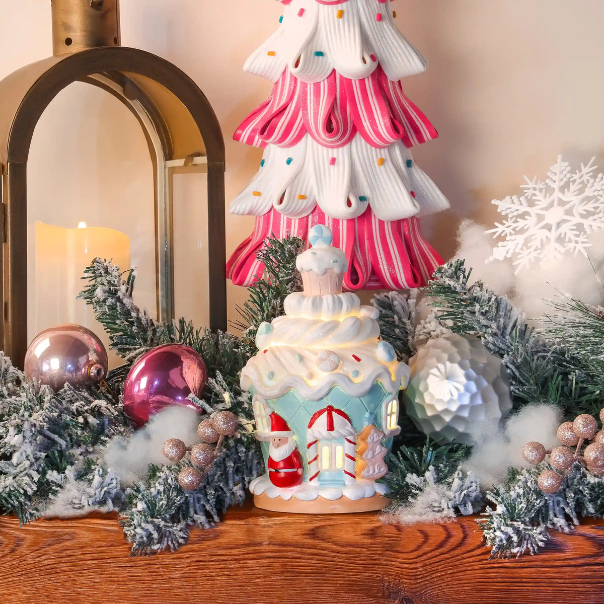 8 in. Santa Cake House with Lights