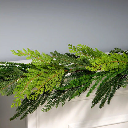 5 ft. Christmas Cottage Garland