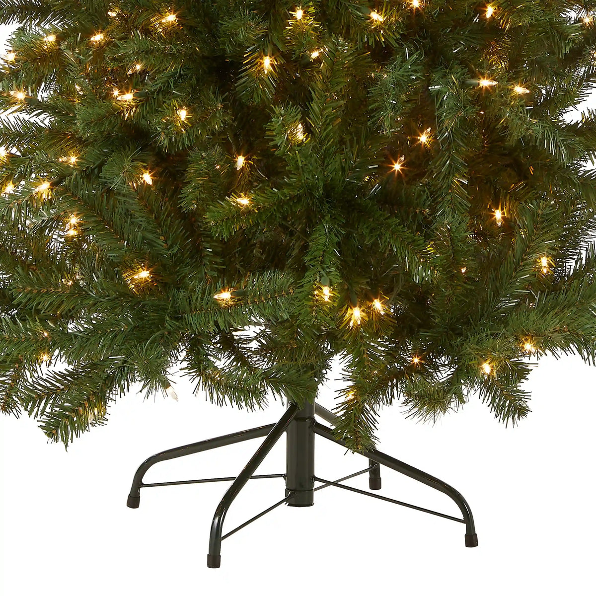 5 ft. Pre-Lit North Valley Spruce Tree with Clear Lights, Plug-In