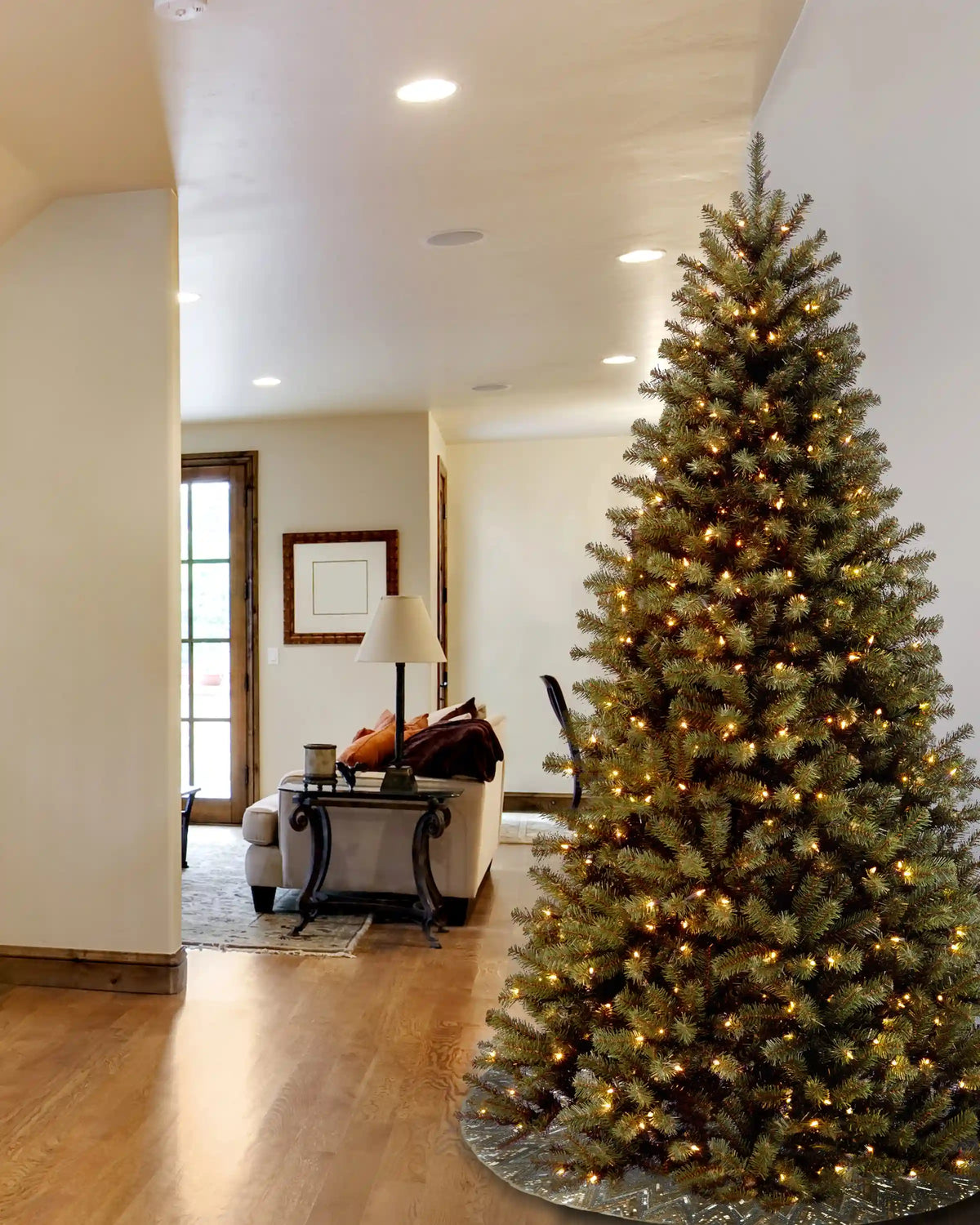 7 ft. Pre-Lit North Valley Spruce Tree with 700 Clear Lights, Plug-In