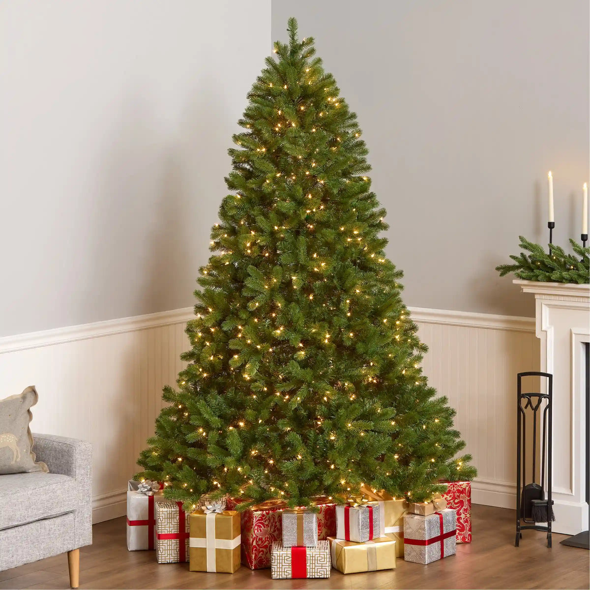 7.5 ft. Pre-Lit Downswept Douglas Fir Full Tree with 750 Clear Lights & 1867 Branch Tips